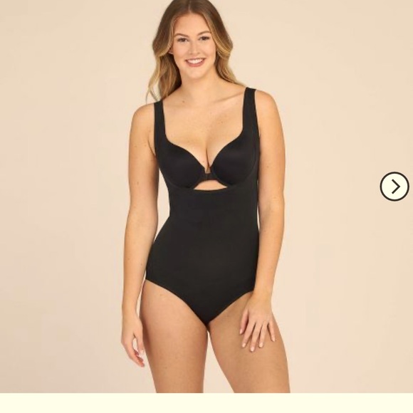 Assets By Spanx Other - NWT Assets by Spanx Women's Remarkable Results Open-Bust Brief Bodysuit